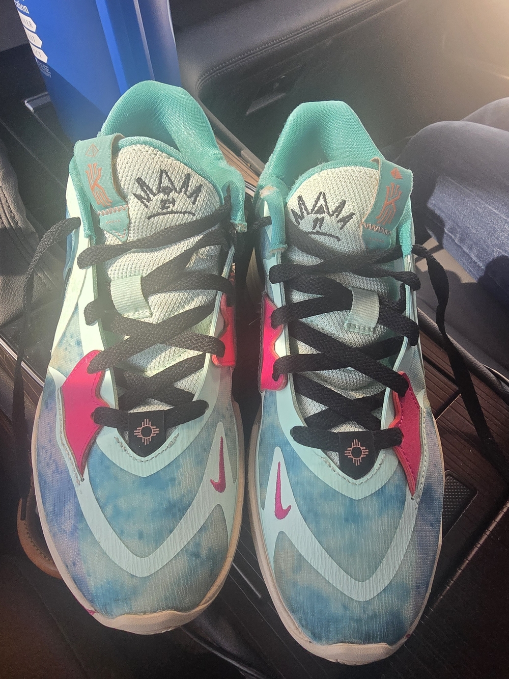 Nike Women's Turquoise and Hot Pink Athletic Sneakers